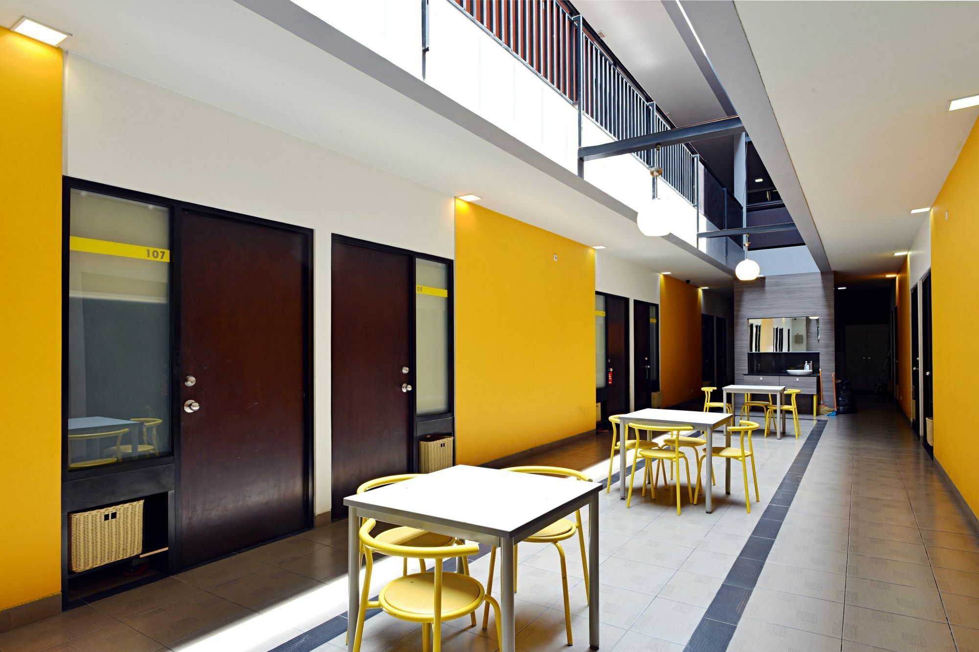 Zen Rooms Setiabudi Barat Джакарта Екстериор снимка